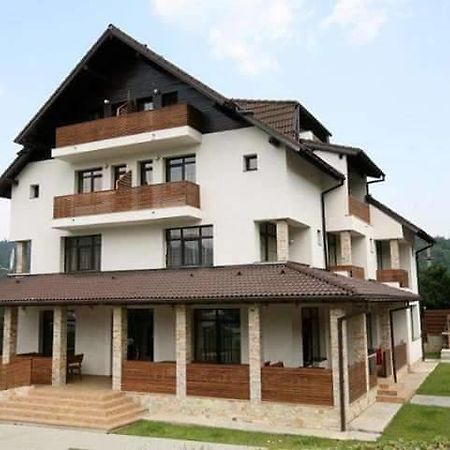 Maya House Hotel Predeál Kültér fotó