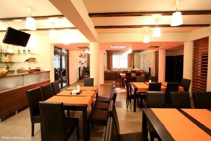 Maya House Hotel Predeál Kültér fotó