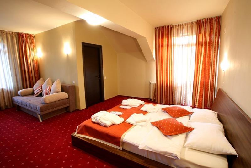 Maya House Hotel Predeál Kültér fotó